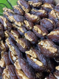 stuffed dates help with labour